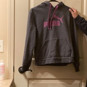 gray hoodie